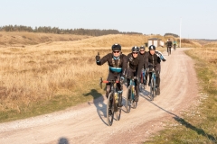 Gravel-cykelløbet Dirty Jutland 2019 blev afholdt den 12.-13. april. Mere end 500 cykelentusiaster kæmpede sig vej på forskellige distancer langs den jyske vestkyst med Skagen som endelig destination. Cykelløbet inkluderer både landevejskørsel, skov, strand, mv., og er således ligeså meget en naturoplevelse som det er et cykelløb.