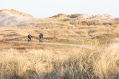 Gravel-cykelløbet Dirty Jutland 2019 blev afholdt den 12.-13. april. Mere end 500 cykelentusiaster kæmpede sig vej på forskellige distancer langs den jyske vestkyst med Skagen som endelig destination. Cykelløbet inkluderer både landevejskørsel, skov, strand, mv., og er således ligeså meget en naturoplevelse som det er et cykelløb.