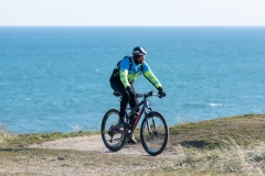 Gravel-cykelløbet Dirty Jutland 2019 blev afholdt den 12.-13. april. Mere end 500 cykelentusiaster kæmpede sig vej på forskellige distancer langs den jyske vestkyst med Skagen som endelig destination. Cykelløbet inkluderer både landevejskørsel, skov, strand, mv., og er således ligeså meget en naturoplevelse som det er et cykelløb.