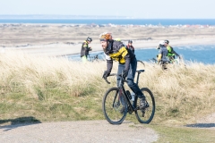 Gravel-cykelløbet Dirty Jutland 2019 blev afholdt den 12.-13. april. Mere end 500 cykelentusiaster kæmpede sig vej på forskellige distancer langs den jyske vestkyst med Skagen som endelig destination. Cykelløbet inkluderer både landevejskørsel, skov, strand, mv., og er således ligeså meget en naturoplevelse som det er et cykelløb.