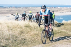 Gravel-cykelløbet Dirty Jutland 2019 blev afholdt den 12.-13. april. Mere end 500 cykelentusiaster kæmpede sig vej på forskellige distancer langs den jyske vestkyst med Skagen som endelig destination. Cykelløbet inkluderer både landevejskørsel, skov, strand, mv., og er således ligeså meget en naturoplevelse som det er et cykelløb.