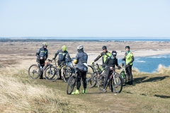 Gravel-cykelløbet Dirty Jutland 2019 blev afholdt den 12.-13. april. Mere end 500 cykelentusiaster kæmpede sig vej på forskellige distancer langs den jyske vestkyst med Skagen som endelig destination. Cykelløbet inkluderer både landevejskørsel, skov, strand, mv., og er således ligeså meget en naturoplevelse som det er et cykelløb.