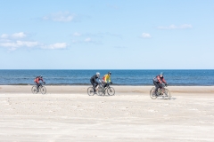 Gravel-cykelløbet Dirty Jutland 2019 blev afholdt den 12.-13. april. Mere end 500 cykelentusiaster kæmpede sig vej på forskellige distancer langs den jyske vestkyst med Skagen som endelig destination. Cykelløbet inkluderer både landevejskørsel, skov, strand, mv., og er således ligeså meget en naturoplevelse som det er et cykelløb.
