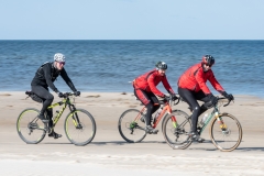 Gravel-cykelløbet Dirty Jutland 2019 blev afholdt den 12.-13. april. Mere end 500 cykelentusiaster kæmpede sig vej på forskellige distancer langs den jyske vestkyst med Skagen som endelig destination. Cykelløbet inkluderer både landevejskørsel, skov, strand, mv., og er således ligeså meget en naturoplevelse som det er et cykelløb.