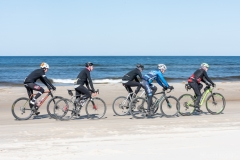 Gravel-cykelløbet Dirty Jutland 2019 blev afholdt den 12.-13. april. Mere end 500 cykelentusiaster kæmpede sig vej på forskellige distancer langs den jyske vestkyst med Skagen som endelig destination. Cykelløbet inkluderer både landevejskørsel, skov, strand, mv., og er således ligeså meget en naturoplevelse som det er et cykelløb.