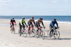 Gravel-cykelløbet Dirty Jutland 2019 blev afholdt den 12.-13. april. Mere end 500 cykelentusiaster kæmpede sig vej på forskellige distancer langs den jyske vestkyst med Skagen som endelig destination. Cykelløbet inkluderer både landevejskørsel, skov, strand, mv., og er således ligeså meget en naturoplevelse som det er et cykelløb.