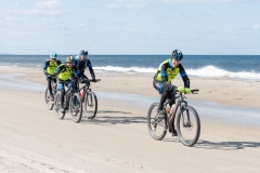 Gravel-cykelløbet Dirty Jutland 2019 blev afholdt den 12.-13. april. Mere end 500 cykelentusiaster kæmpede sig vej på forskellige distancer langs den jyske vestkyst med Skagen som endelig destination. Cykelløbet inkluderer både landevejskørsel, skov, strand, mv., og er således ligeså meget en naturoplevelse som det er et cykelløb.
