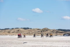 Gravel-cykelløbet Dirty Jutland 2019 blev afholdt den 12.-13. april. Mere end 500 cykelentusiaster kæmpede sig vej på forskellige distancer langs den jyske vestkyst med Skagen som endelig destination. Cykelløbet inkluderer både landevejskørsel, skov, strand, mv., og er således ligeså meget en naturoplevelse som det er et cykelløb.