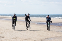 Gravel-cykelløbet Dirty Jutland 2019 blev afholdt den 12.-13. april. Mere end 500 cykelentusiaster kæmpede sig vej på forskellige distancer langs den jyske vestkyst med Skagen som endelig destination. Cykelløbet inkluderer både landevejskørsel, skov, strand, mv., og er således ligeså meget en naturoplevelse som det er et cykelløb.