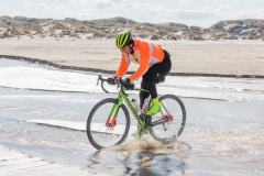 Gravel-cykelløbet Dirty Jutland 2019 blev afholdt den 12.-13. april. Mere end 500 cykelentusiaster kæmpede sig vej på forskellige distancer langs den jyske vestkyst med Skagen som endelig destination. Cykelløbet inkluderer både landevejskørsel, skov, strand, mv., og er således ligeså meget en naturoplevelse som det er et cykelløb.
