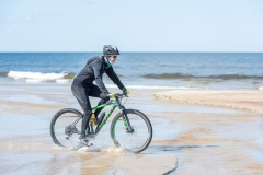Gravel-cykelløbet Dirty Jutland 2019 blev afholdt den 12.-13. april. Mere end 500 cykelentusiaster kæmpede sig vej på forskellige distancer langs den jyske vestkyst med Skagen som endelig destination. Cykelløbet inkluderer både landevejskørsel, skov, strand, mv., og er således ligeså meget en naturoplevelse som det er et cykelløb.