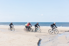 Gravel-cykelløbet Dirty Jutland 2019 blev afholdt den 12.-13. april. Mere end 500 cykelentusiaster kæmpede sig vej på forskellige distancer langs den jyske vestkyst med Skagen som endelig destination. Cykelløbet inkluderer både landevejskørsel, skov, strand, mv., og er således ligeså meget en naturoplevelse som det er et cykelløb.