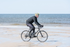 Gravel-cykelløbet Dirty Jutland 2019 blev afholdt den 12.-13. april. Mere end 500 cykelentusiaster kæmpede sig vej på forskellige distancer langs den jyske vestkyst med Skagen som endelig destination. Cykelløbet inkluderer både landevejskørsel, skov, strand, mv., og er således ligeså meget en naturoplevelse som det er et cykelløb.