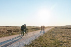 Gravel-cykelløbet Dirty Jutland 2019 blev afholdt den 12.-13. april. Mere end 500 cykelentusiaster kæmpede sig vej på forskellige distancer langs den jyske vestkyst med Skagen som endelig destination. Cykelløbet inkluderer både landevejskørsel, skov, strand, mv., og er således ligeså meget en naturoplevelse som det er et cykelløb.