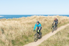 Gravel-cykelløbet Dirty Jutland 2019 blev afholdt den 12.-13. april. Mere end 500 cykelentusiaster kæmpede sig vej på forskellige distancer langs den jyske vestkyst med Skagen som endelig destination. Cykelløbet inkluderer både landevejskørsel, skov, strand, mv., og er således ligeså meget en naturoplevelse som det er et cykelløb.