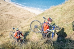 Gravel-cykelløbet Dirty Jutland 2019 blev afholdt den 12.-13. april. Mere end 500 cykelentusiaster kæmpede sig vej på forskellige distancer langs den jyske vestkyst med Skagen som endelig destination. Cykelløbet inkluderer både landevejskørsel, skov, strand, mv., og er således ligeså meget en naturoplevelse som det er et cykelløb.