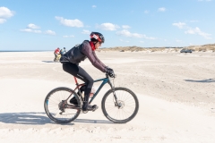 Gravel-cykelløbet Dirty Jutland 2019 blev afholdt den 12.-13. april. Mere end 500 cykelentusiaster kæmpede sig vej på forskellige distancer langs den jyske vestkyst med Skagen som endelig destination. Cykelløbet inkluderer både landevejskørsel, skov, strand, mv., og er således ligeså meget en naturoplevelse som det er et cykelløb.