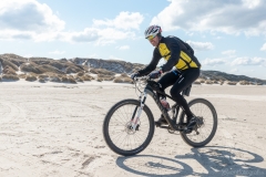 Gravel-cykelløbet Dirty Jutland 2019 blev afholdt den 12.-13. april. Mere end 500 cykelentusiaster kæmpede sig vej på forskellige distancer langs den jyske vestkyst med Skagen som endelig destination. Cykelløbet inkluderer både landevejskørsel, skov, strand, mv., og er således ligeså meget en naturoplevelse som det er et cykelløb.