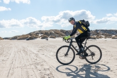 Gravel-cykelløbet Dirty Jutland 2019 blev afholdt den 12.-13. april. Mere end 500 cykelentusiaster kæmpede sig vej på forskellige distancer langs den jyske vestkyst med Skagen som endelig destination. Cykelløbet inkluderer både landevejskørsel, skov, strand, mv., og er således ligeså meget en naturoplevelse som det er et cykelløb.