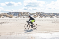 Gravel-cykelløbet Dirty Jutland 2019 blev afholdt den 12.-13. april. Mere end 500 cykelentusiaster kæmpede sig vej på forskellige distancer langs den jyske vestkyst med Skagen som endelig destination. Cykelløbet inkluderer både landevejskørsel, skov, strand, mv., og er således ligeså meget en naturoplevelse som det er et cykelløb.