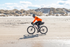 Gravel-cykelløbet Dirty Jutland 2019 blev afholdt den 12.-13. april. Mere end 500 cykelentusiaster kæmpede sig vej på forskellige distancer langs den jyske vestkyst med Skagen som endelig destination. Cykelløbet inkluderer både landevejskørsel, skov, strand, mv., og er således ligeså meget en naturoplevelse som det er et cykelløb.