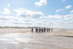 Gravel-cykelløbet Dirty Jutland 2019 blev afholdt den 12.-13. april. Mere end 500 cykelentusiaster kæmpede sig vej på forskellige distancer langs den jyske vestkyst med Skagen som endelig destination. Cykelløbet inkluderer både landevejskørsel, skov, strand, mv., og er således ligeså meget en naturoplevelse som det er et cykelløb.