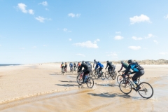 Gravel-cykelløbet Dirty Jutland 2019 blev afholdt den 12.-13. april. Mere end 500 cykelentusiaster kæmpede sig vej på forskellige distancer langs den jyske vestkyst med Skagen som endelig destination. Cykelløbet inkluderer både landevejskørsel, skov, strand, mv., og er således ligeså meget en naturoplevelse som det er et cykelløb.