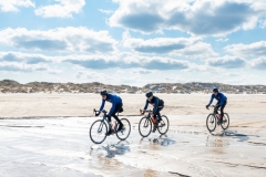 Gravel-cykelløbet Dirty Jutland 2019 blev afholdt den 12.-13. april. Mere end 500 cykelentusiaster kæmpede sig vej på forskellige distancer langs den jyske vestkyst med Skagen som endelig destination. Cykelløbet inkluderer både landevejskørsel, skov, strand, mv., og er således ligeså meget en naturoplevelse som det er et cykelløb.