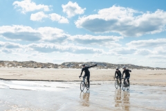 Gravel-cykelløbet Dirty Jutland 2019 blev afholdt den 12.-13. april. Mere end 500 cykelentusiaster kæmpede sig vej på forskellige distancer langs den jyske vestkyst med Skagen som endelig destination. Cykelløbet inkluderer både landevejskørsel, skov, strand, mv., og er således ligeså meget en naturoplevelse som det er et cykelløb.