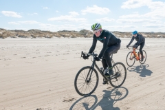 Gravel-cykelløbet Dirty Jutland 2019 blev afholdt den 12.-13. april. Mere end 500 cykelentusiaster kæmpede sig vej på forskellige distancer langs den jyske vestkyst med Skagen som endelig destination. Cykelløbet inkluderer både landevejskørsel, skov, strand, mv., og er således ligeså meget en naturoplevelse som det er et cykelløb.
